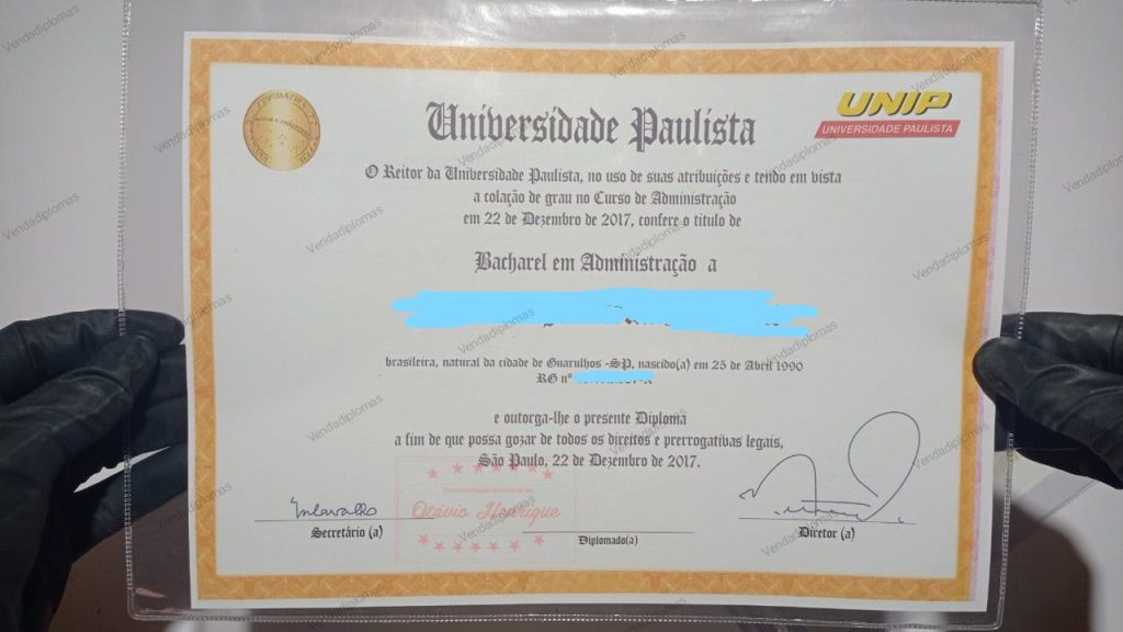 Foto de diploma da UNIP para Venda.